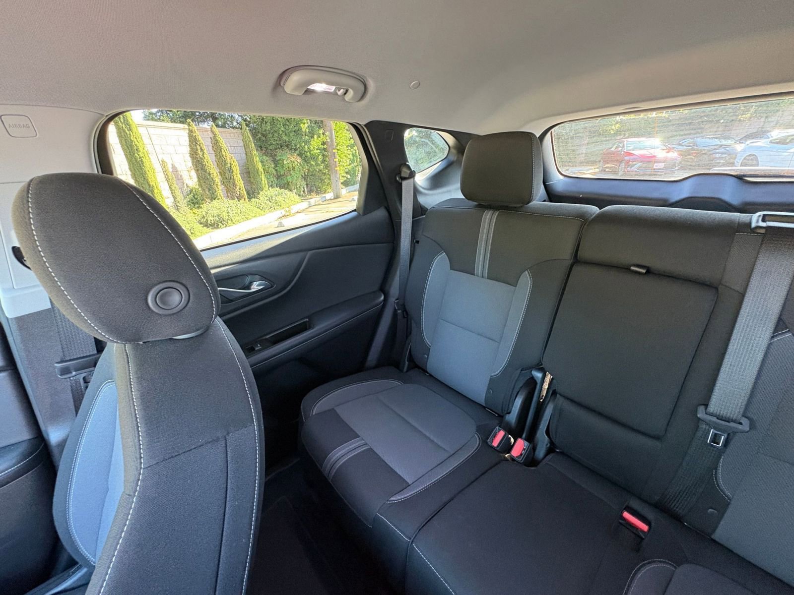 Used 2025 Chevrolet Blazer LT image 40
