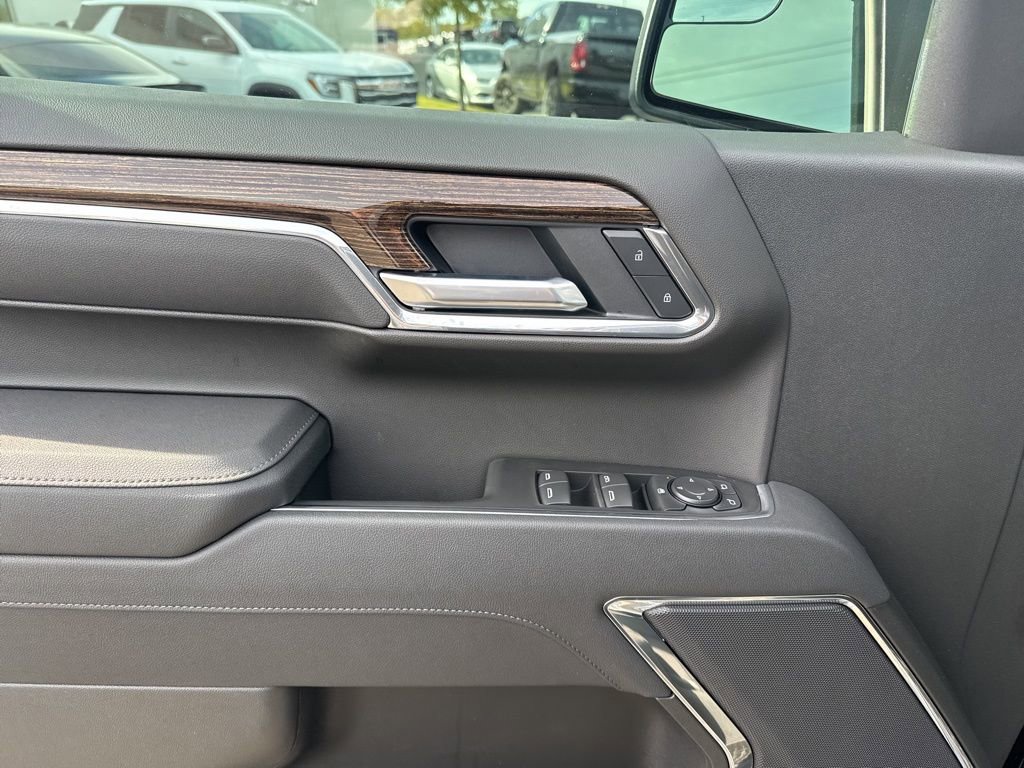 New 2026 GMC Sierra 1500 Elevation image 23