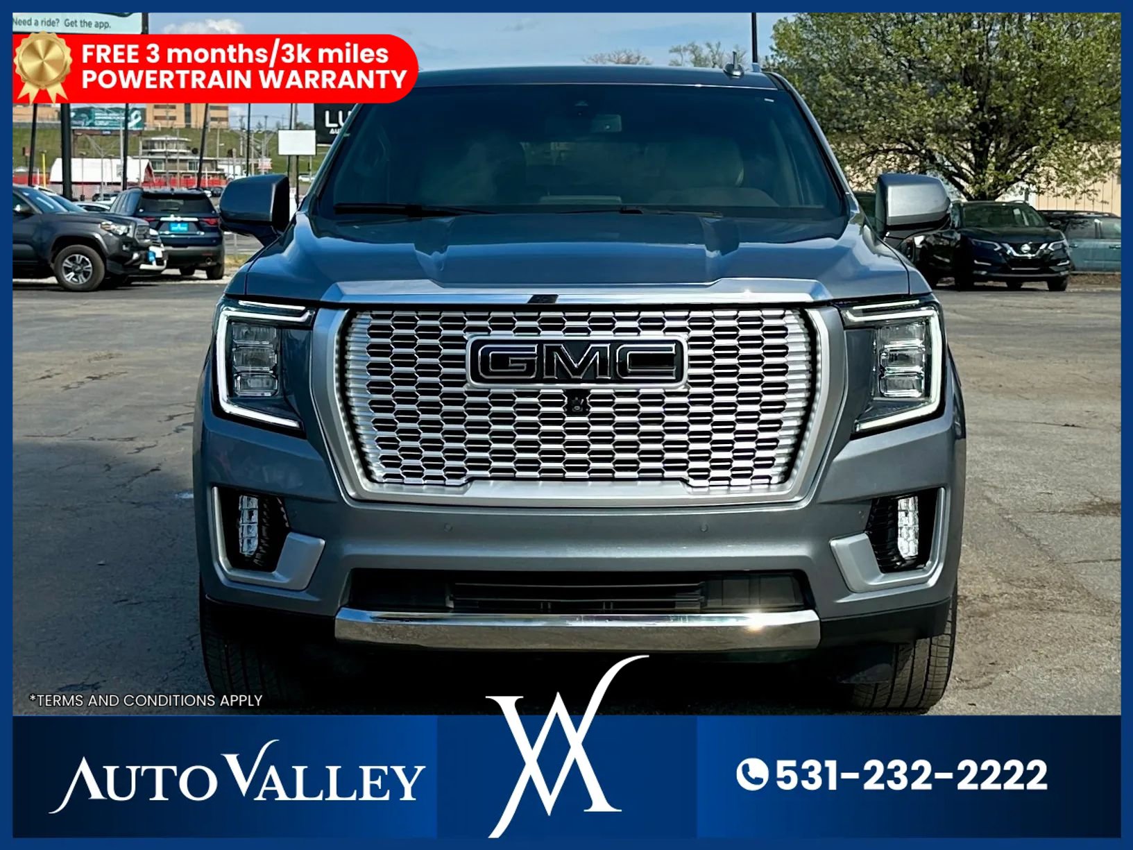 Used 2021 GMC Yukon SLT w/ SLT Luxury Package image 2