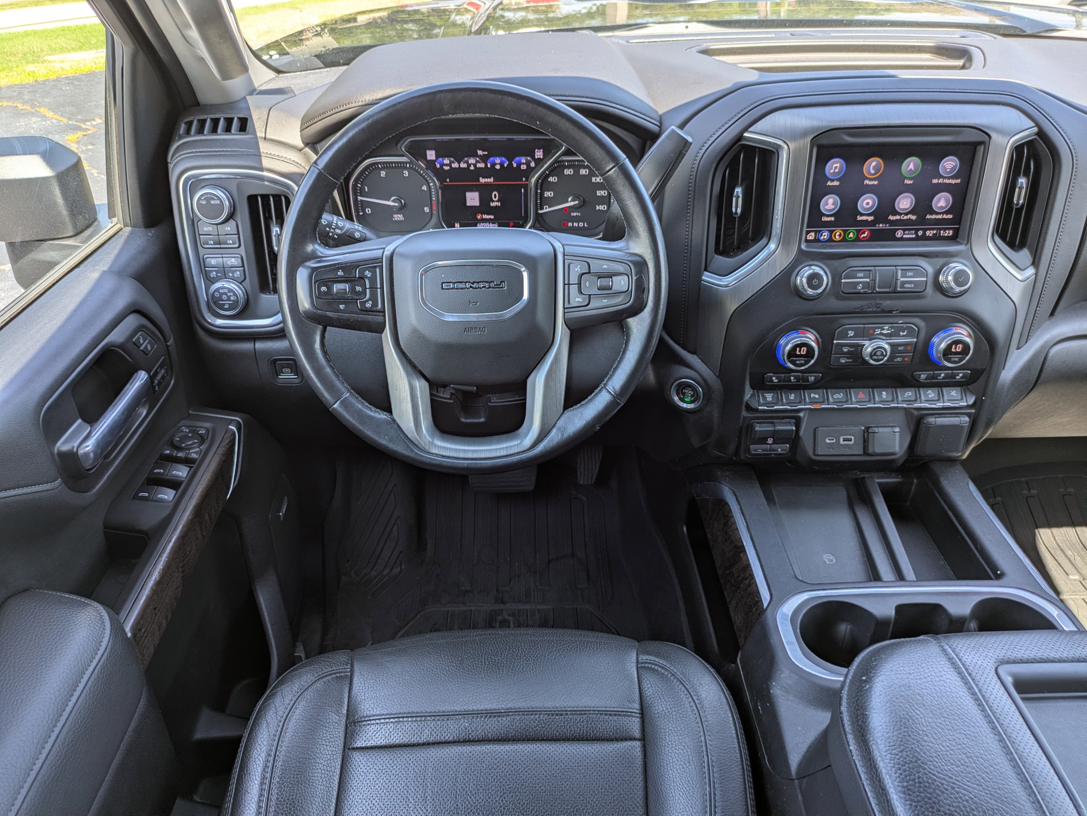 Certified 2021 GMC Sierra 2500 Denali w/ Denali Ultimate Package AWD/4WD image 15