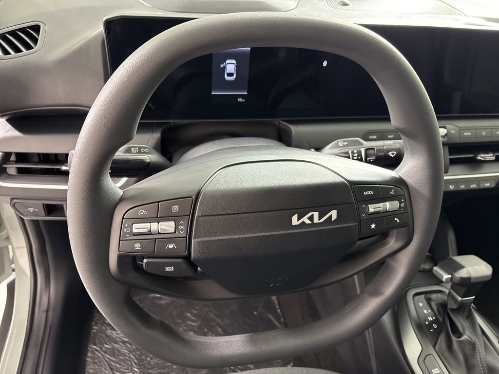 New 2026 Kia K4 LXS image 21