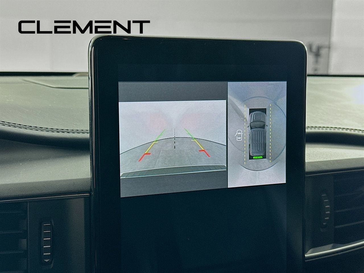 Certified 2020 Ford Explorer Platinum w/ Premium Technology Package image 20