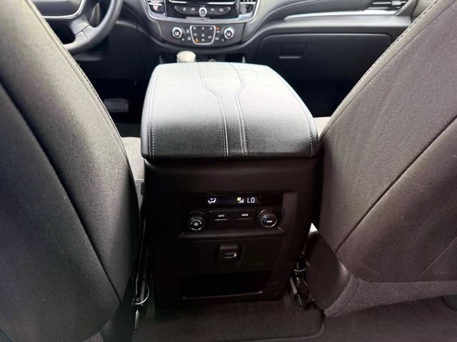 Used 2024 Chevrolet Traverse LT AWD/4WD image 15