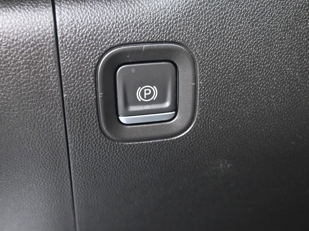 Used 2022 Chevrolet Silverado 1500 Custom w/ LPO, Dark Essentials Package image 20