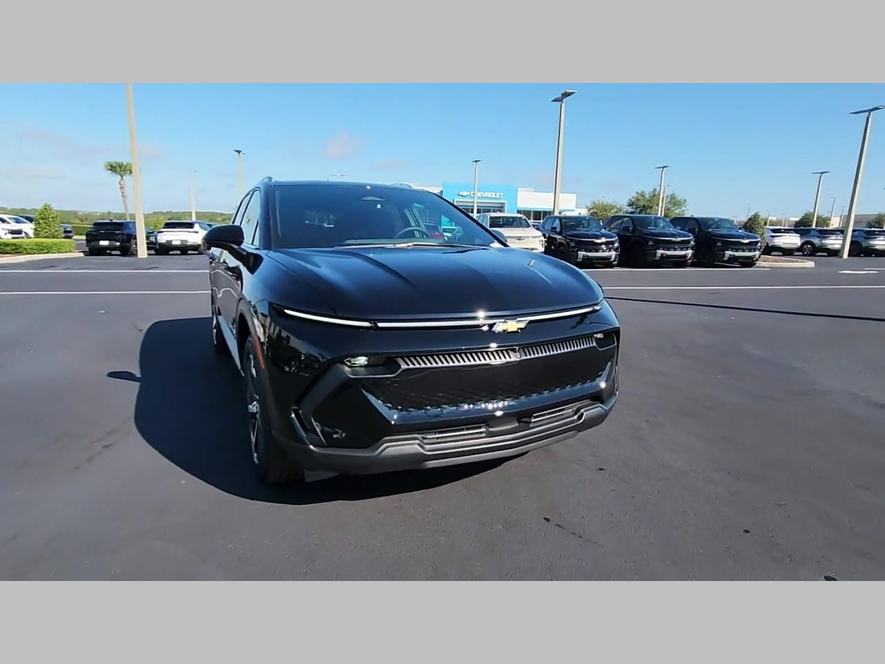 New 2026 Chevrolet Equinox EV LT image 25