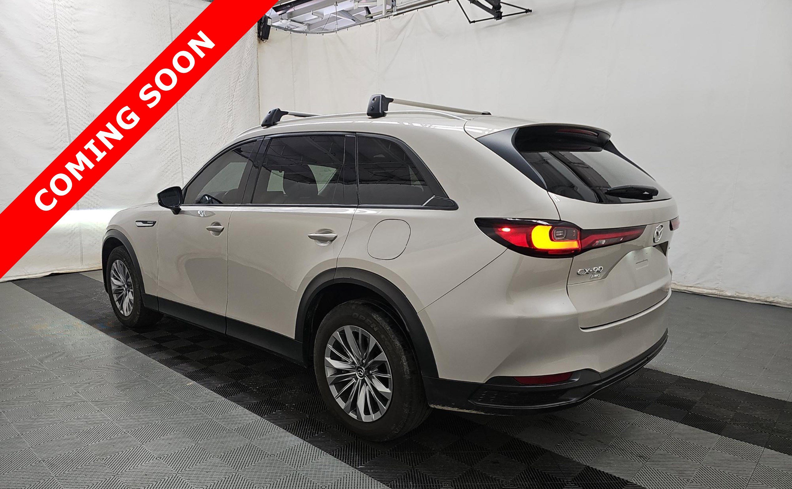 Used 2024 MAZDA CX-90 Plug-In Hybrid w/ Preferred AWD/4WD image 5