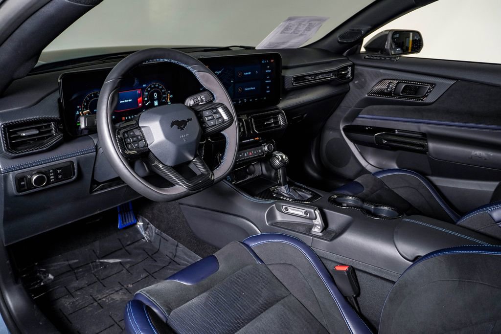 Used 2025 Ford Mustang Dark Horse image 23