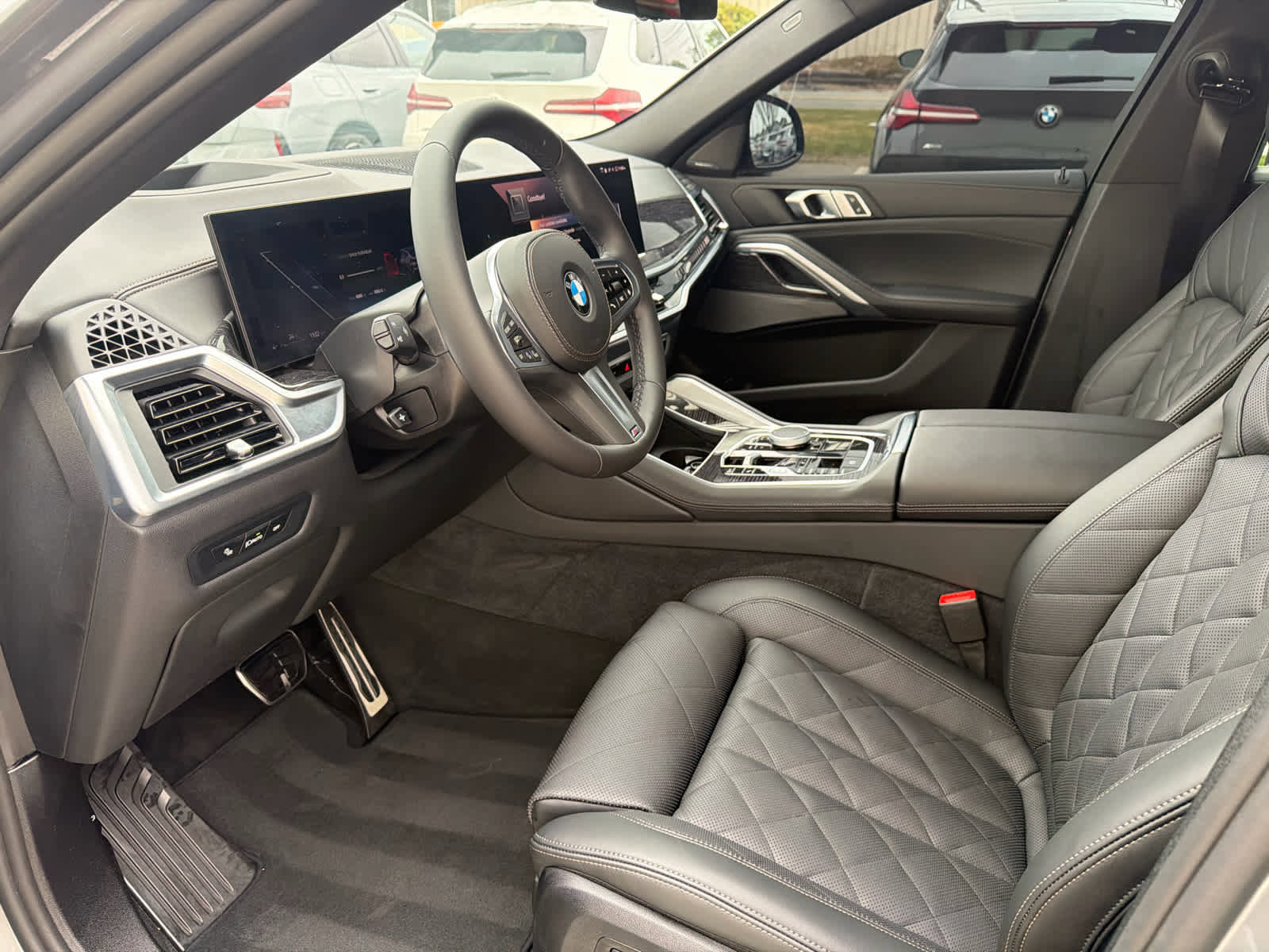 Used 2026 BMW X6 xDrive40i image 11