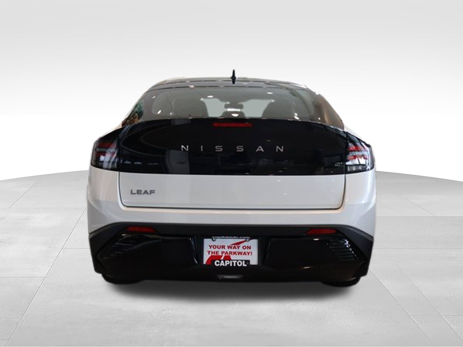 New 2026 Nissan Leaf SV+ w/ Floor Mat Package (SV+) FWD image 3