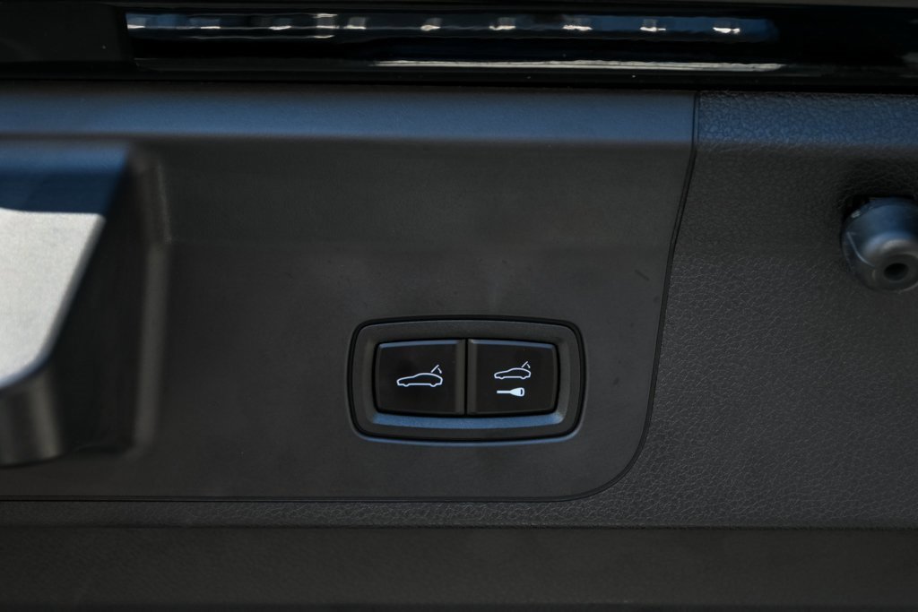 Certified 2023 Porsche Panamera GTS image 32