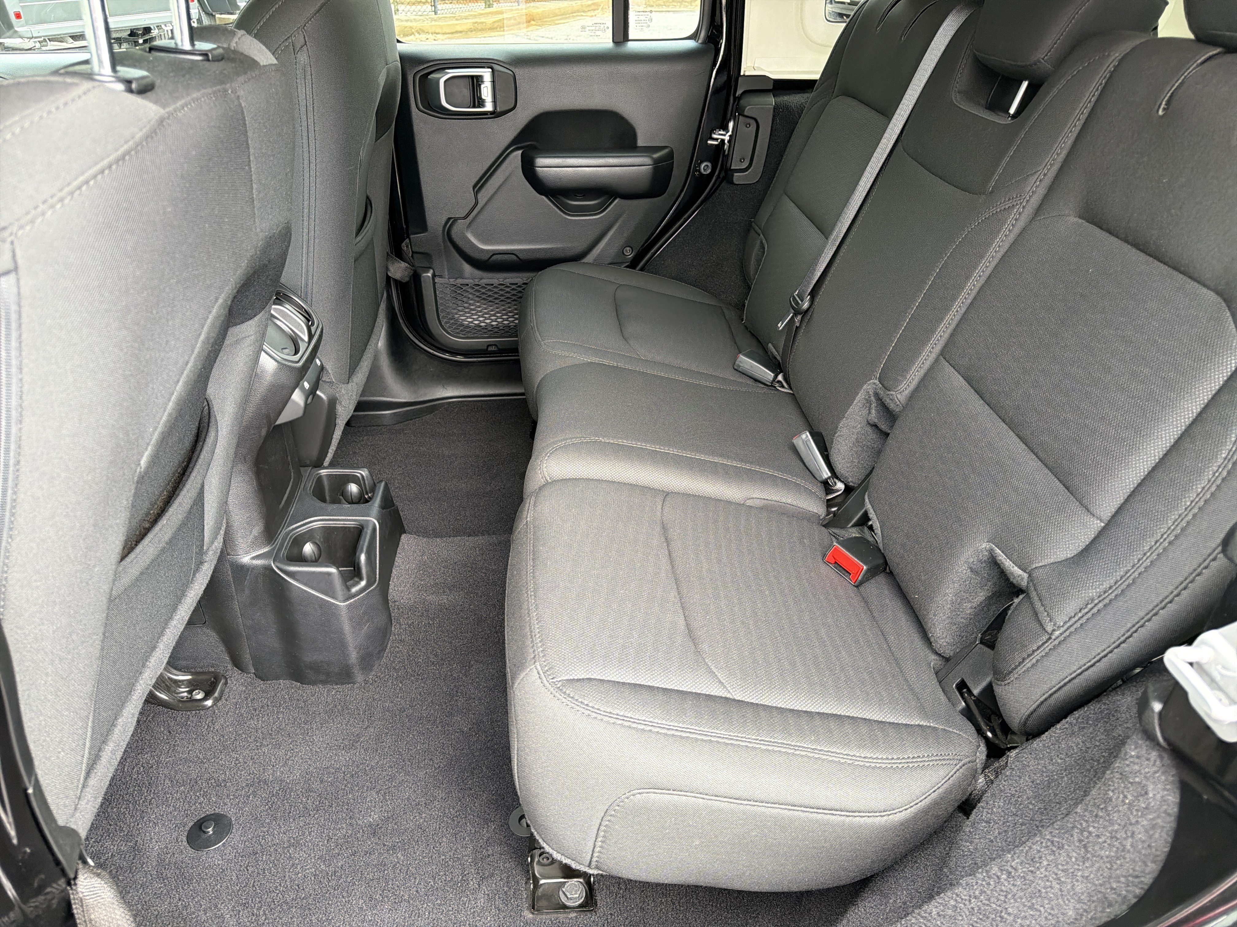 Used 2019 Jeep Wrangler Unlimited Sport S AWD/4WD image 24