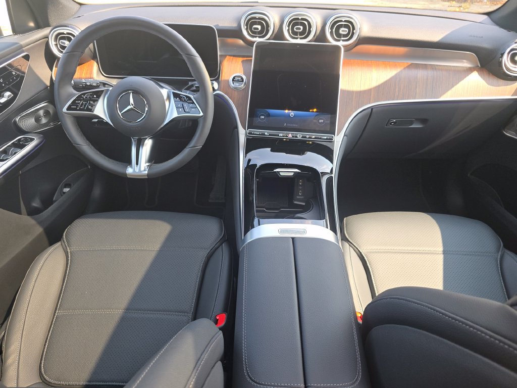 Certified 2026 Mercedes-Benz GLC 300 4MATIC image 24