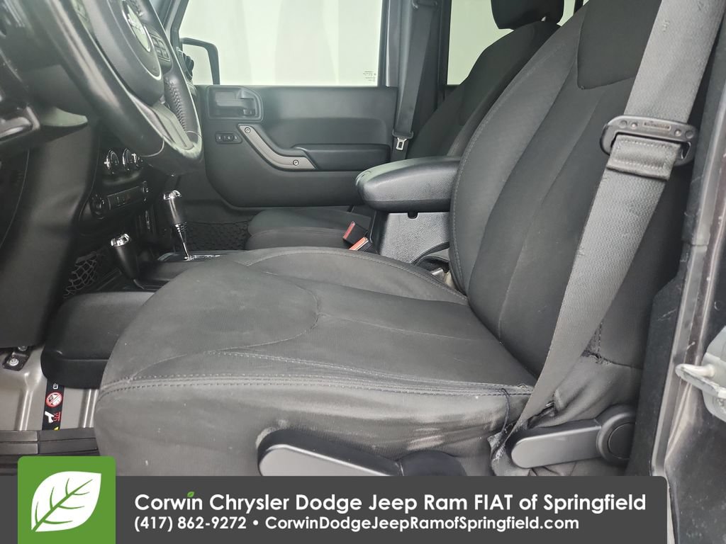 Used 2018 Jeep Wrangler Unlimited Sport S AWD/4WD image 19