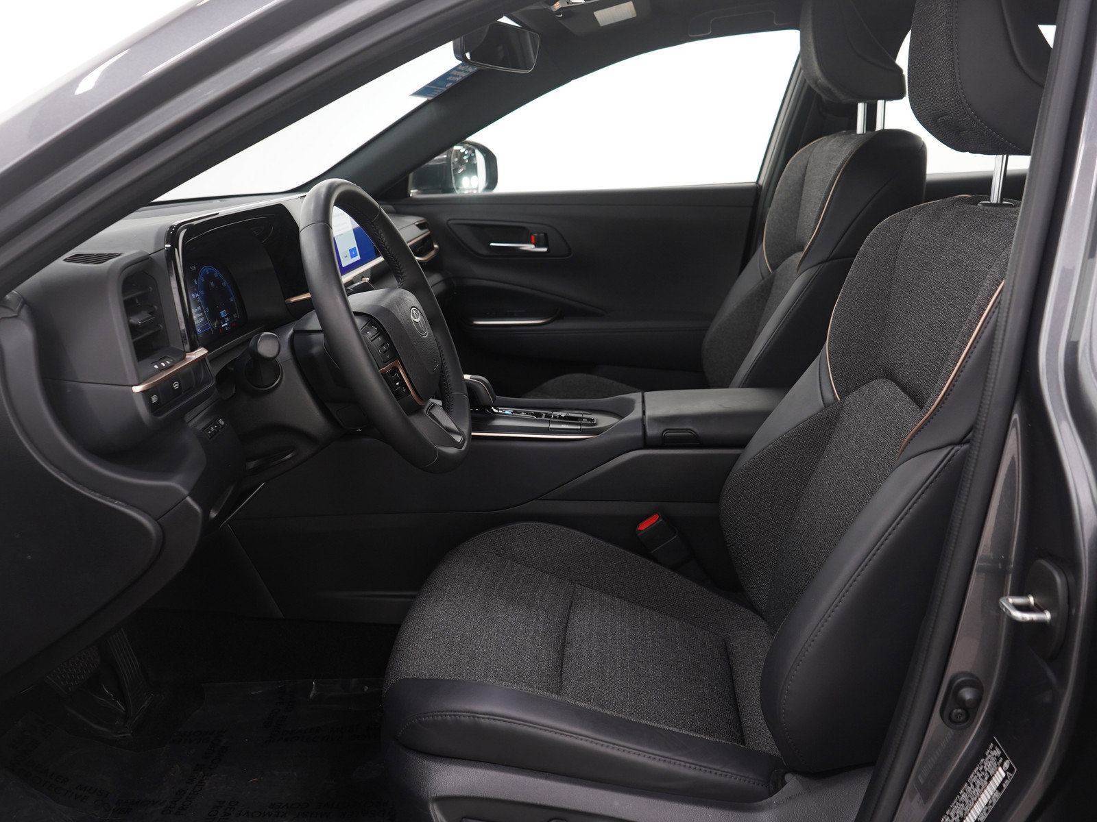 Used 2023 Toyota Crown XLE image 22