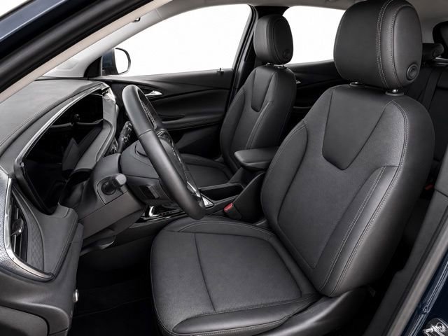 Used 2024 Buick Encore GX Preferred w/ Comfort Package AWD/4WD image 17