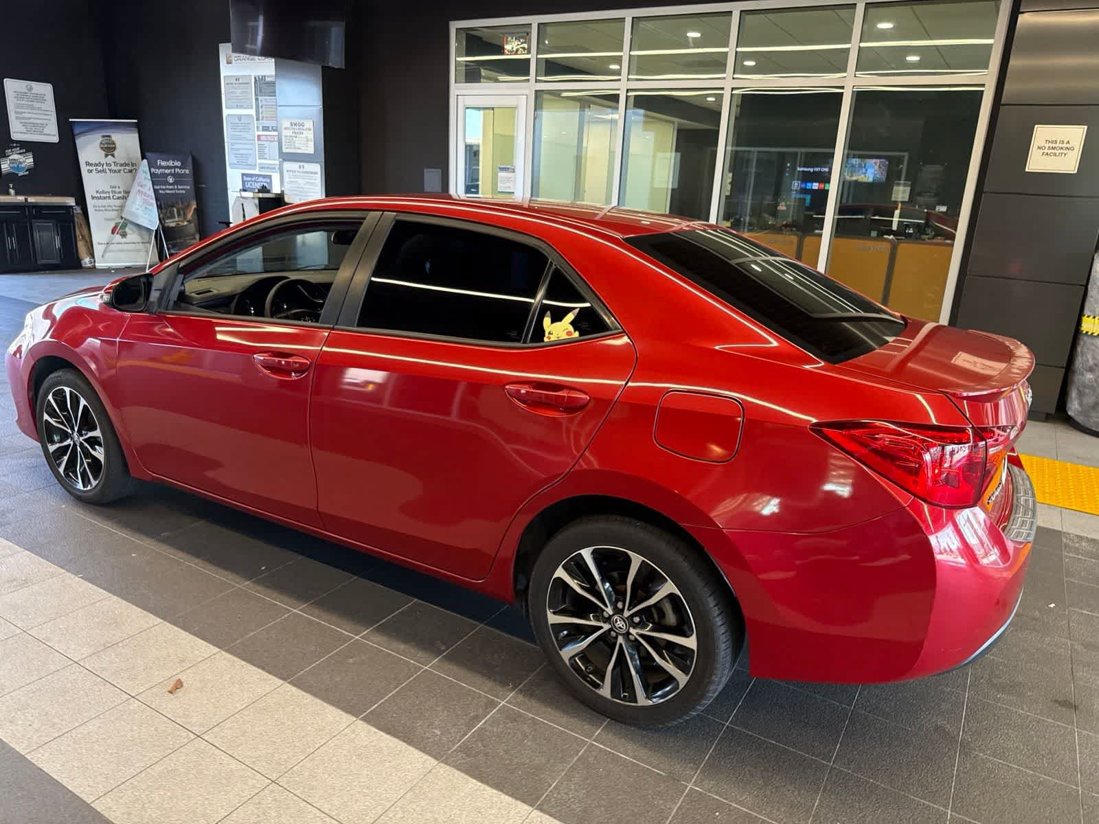 Used 2019 Toyota Corolla SE w/ Carpet Mat Package (TMS) FWD image 12