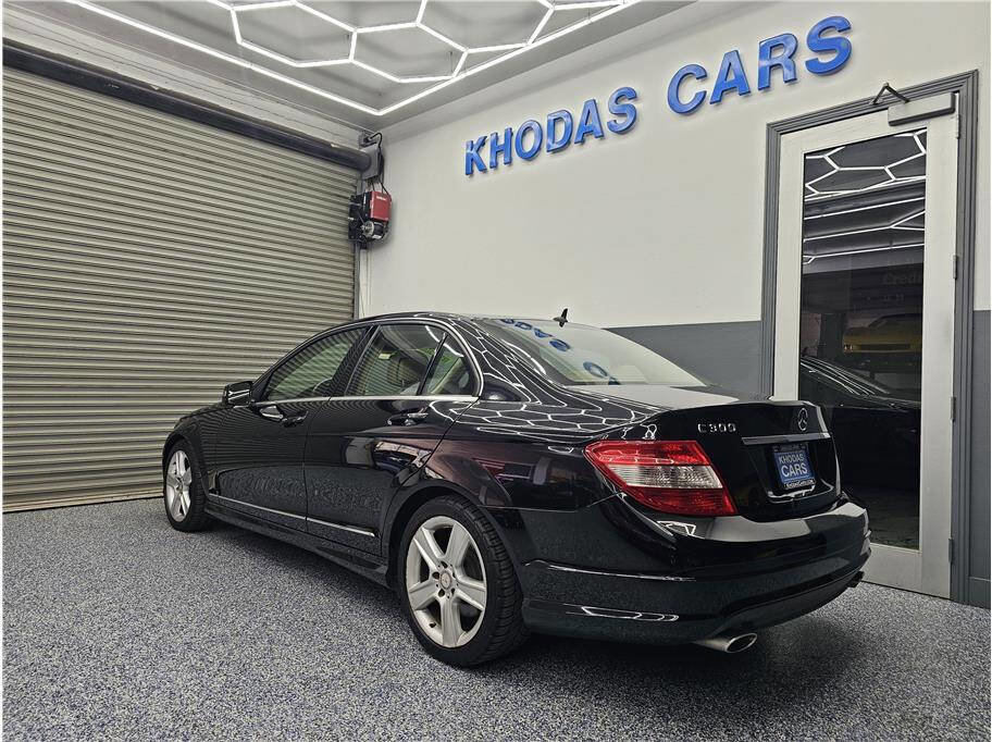Used 2011 Mercedes-Benz C 300 Sedan image 3