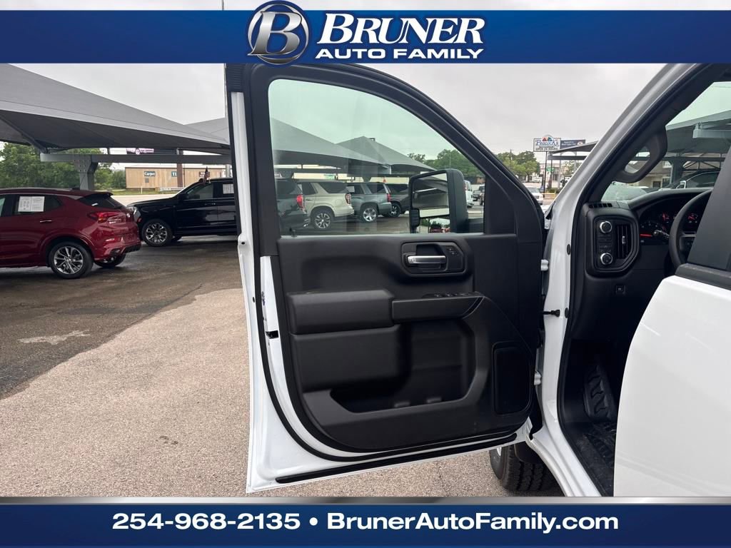 New 2025 GMC Sierra 2500 Pro w/ Convenience Package image 11