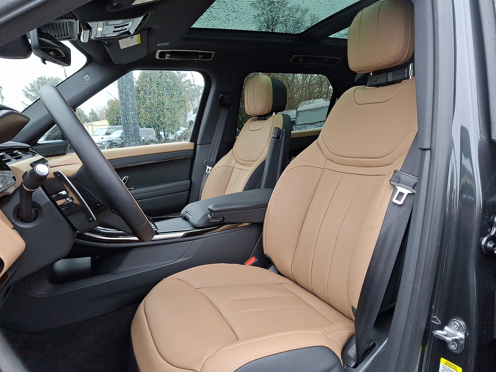 New 2026 Land Rover Range Rover Sport Dynamic SE image 3