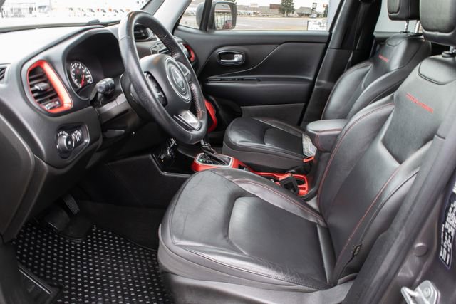 Used 2019 Jeep Renegade Trailhawk image 15