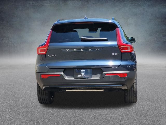 New 2026 Volvo XC40 B5 Core w/ Protection Package Premier AWD/4WD image 6