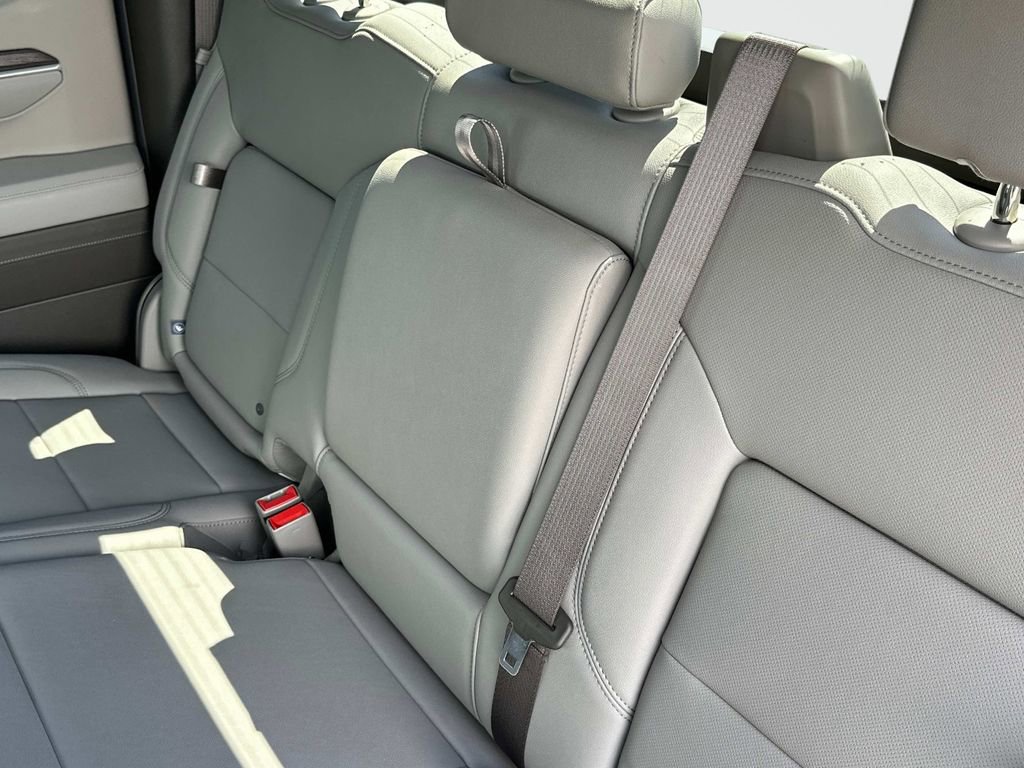 New 2026 GMC Sierra 1500 SLT w/ SLT Premium Package image 15