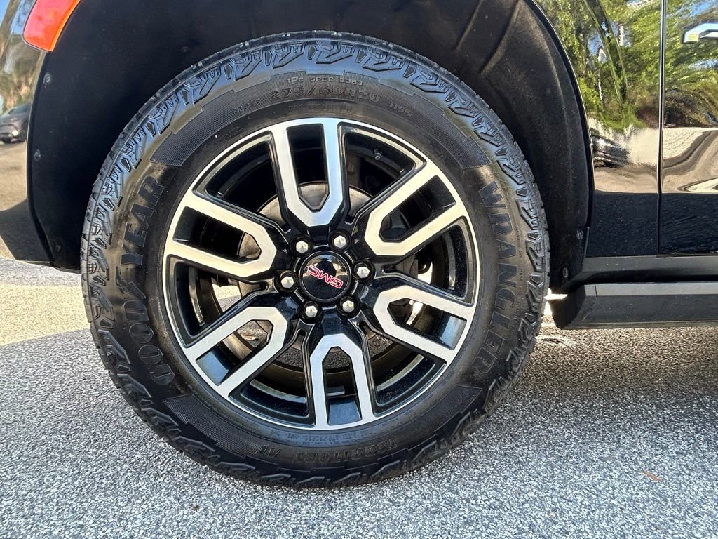 Used 2024 GMC Yukon AT4 w/ AT4 Premium Package image 10