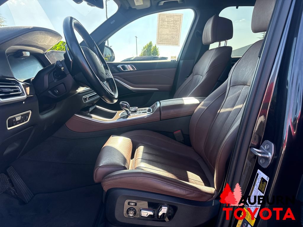 Used 2022 BMW X5 xDrive45e w/ Executive Package AWD/4WD image 18