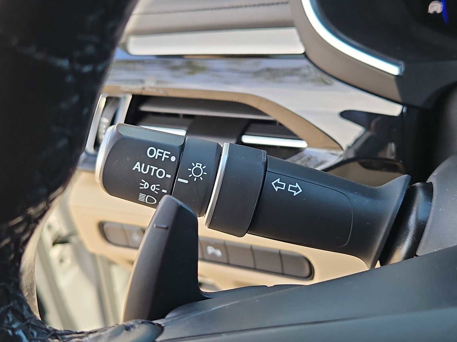 Used 2023 Acura MDX FWD w/ Technology Package image 27