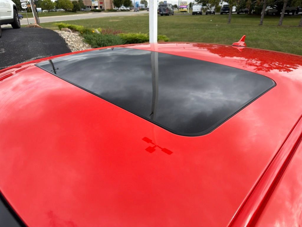 Used 2022 Dodge Challenger R/T Scat Pack w/ Plus Package RWD image 11