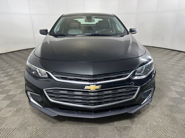 Used 2017 Chevrolet Malibu LT w/ Leather Package image 8