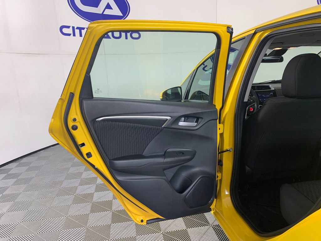 Used 2018 Honda Fit EX image 31