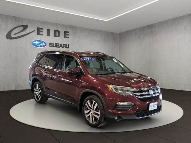 Used 2017 Honda Pilot Touring image 1