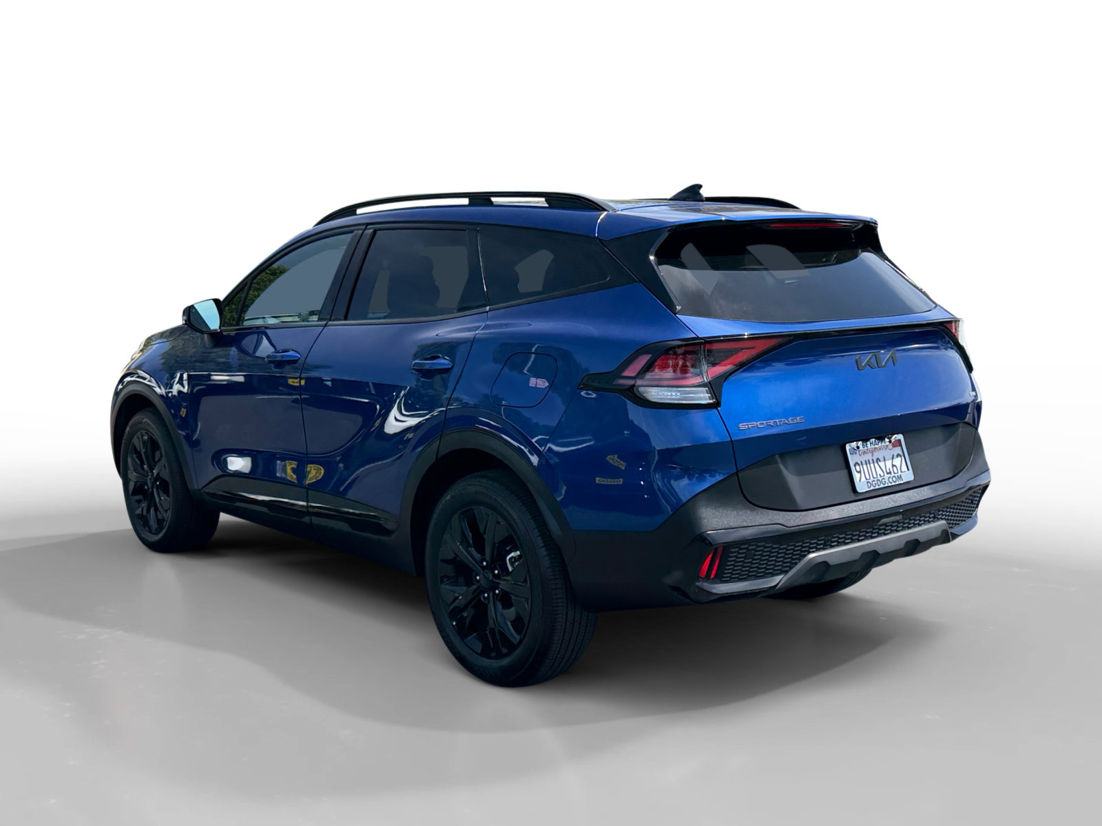 Used 2025 Kia Sportage X-Line w/ Premium Package AWD/4WD image 3