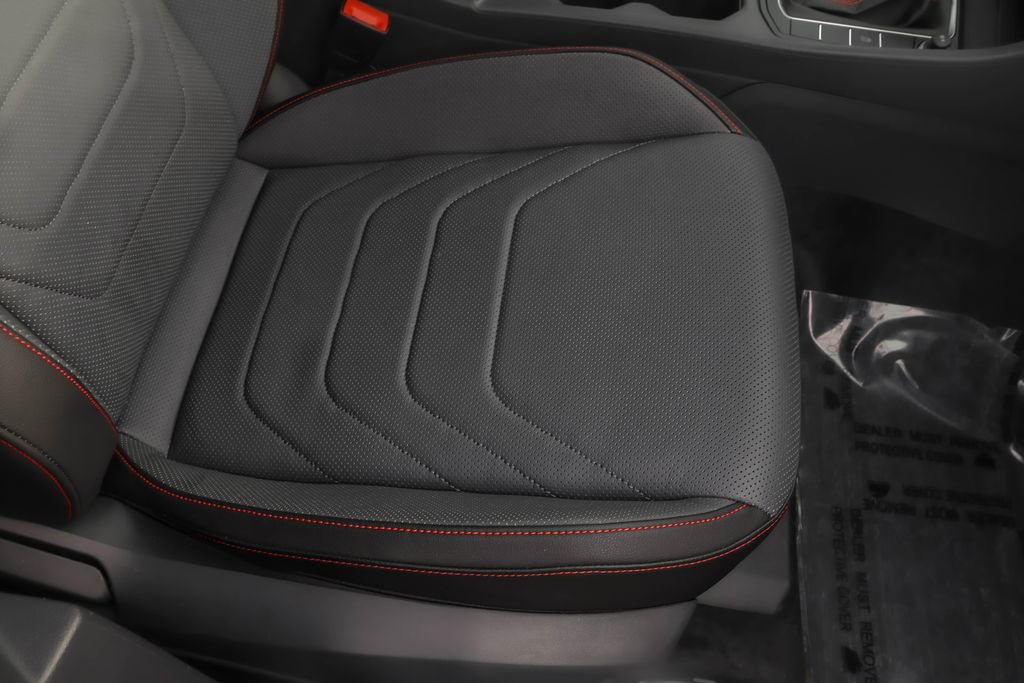 Used 2025 Volkswagen Jetta GLI Autobahn w/ GLI Black Package image 37