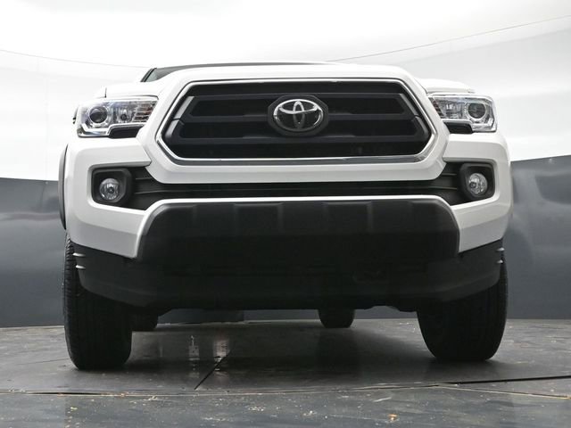 Used 2023 Toyota Tacoma SR5 AWD/4WD image 36