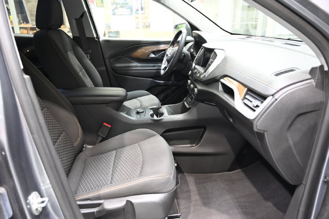 Used 2021 GMC Terrain SLE w/ Driver Convenience Package FWD image 10
