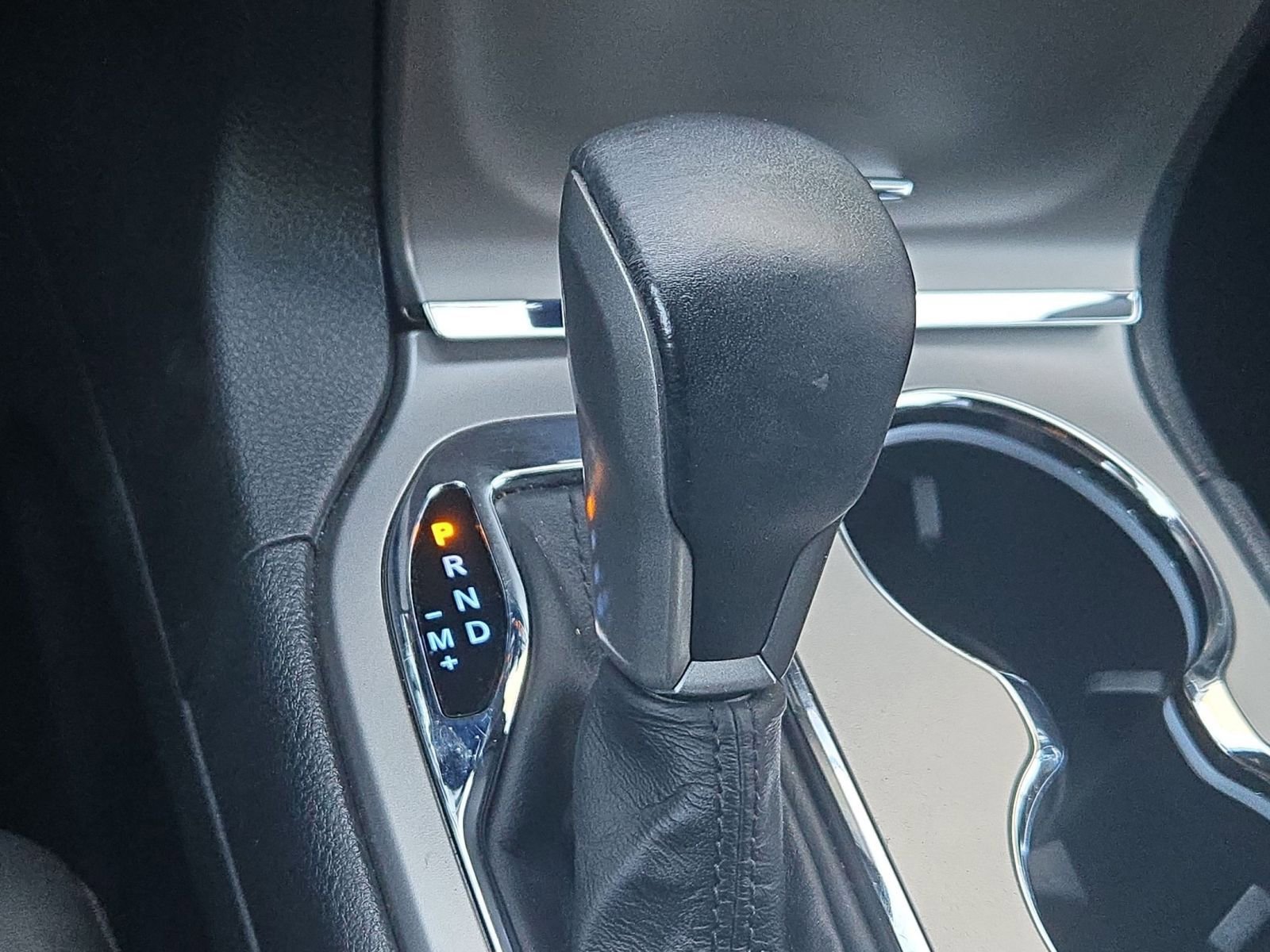 Used 2019 Jeep Grand Cherokee Altitude image 16