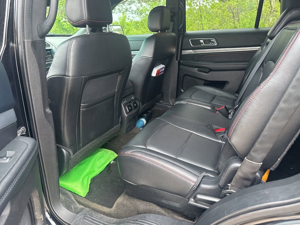 Used 2016 Ford Explorer Sport w/ Equipment Group 401A AWD/4WD image 9