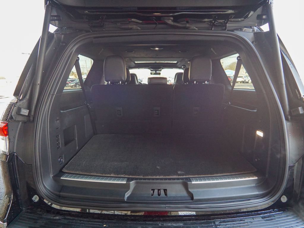 Used 2023 Lincoln Navigator L Black Label AWD/4WD image 11