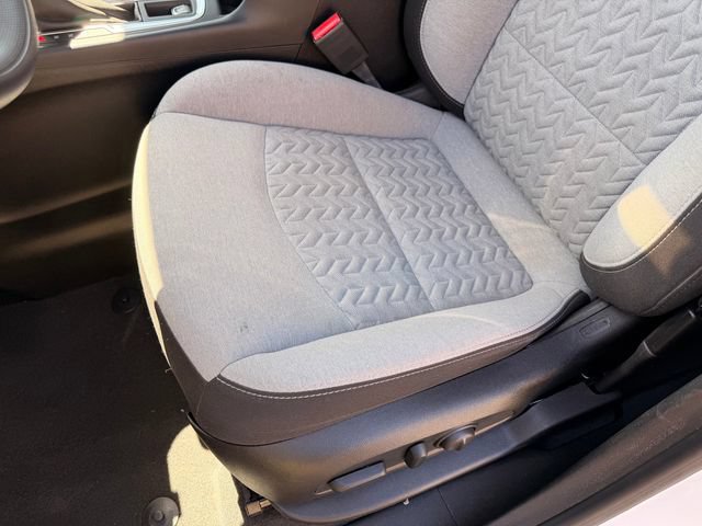 Used 2022 Chevrolet Equinox LT FWD image 10