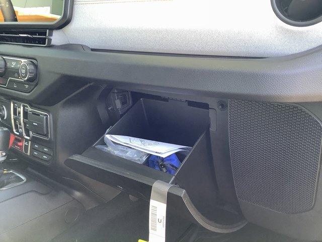 New 2025 Jeep Wrangler Willys image 38