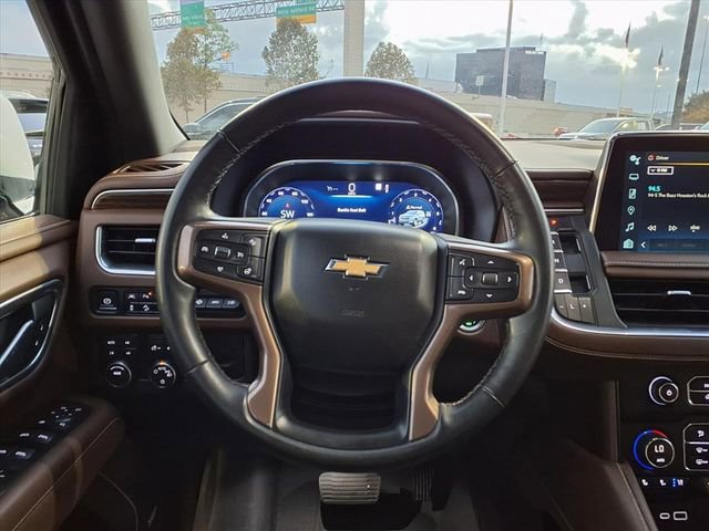 Used 2023 Chevrolet Suburban High Country image 11