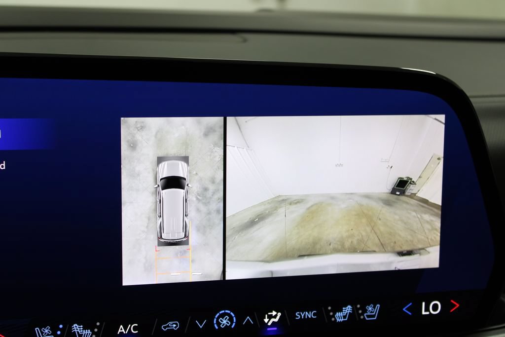 Used 2025 Chevrolet Tahoe Premier RWD image 55