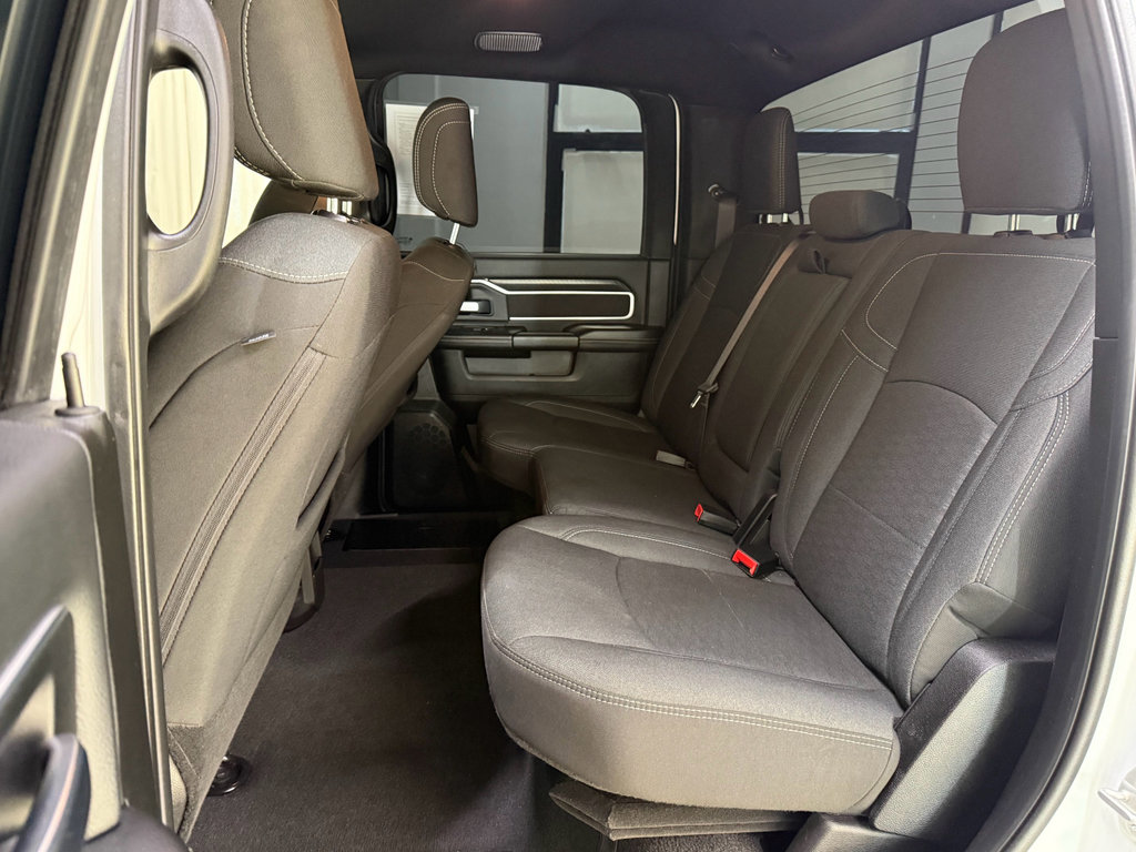 Used 2025 RAM 2500 Big Horn AWD/4WD image 18