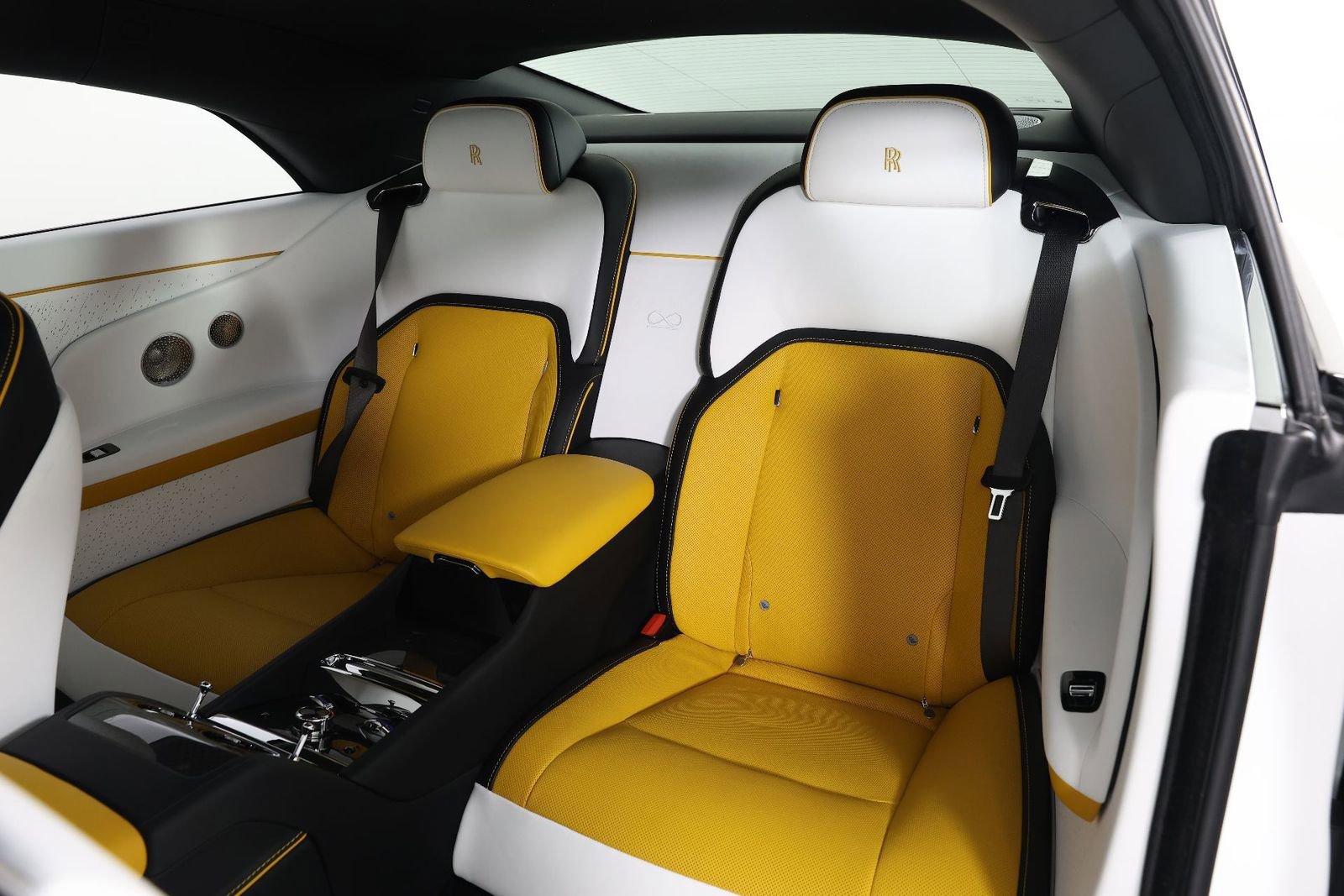 New 2025 Rolls-Royce Spectre Black Badge image 35