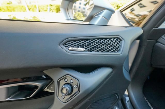 Used 2020 Lamborghini Huracan EVO image 58