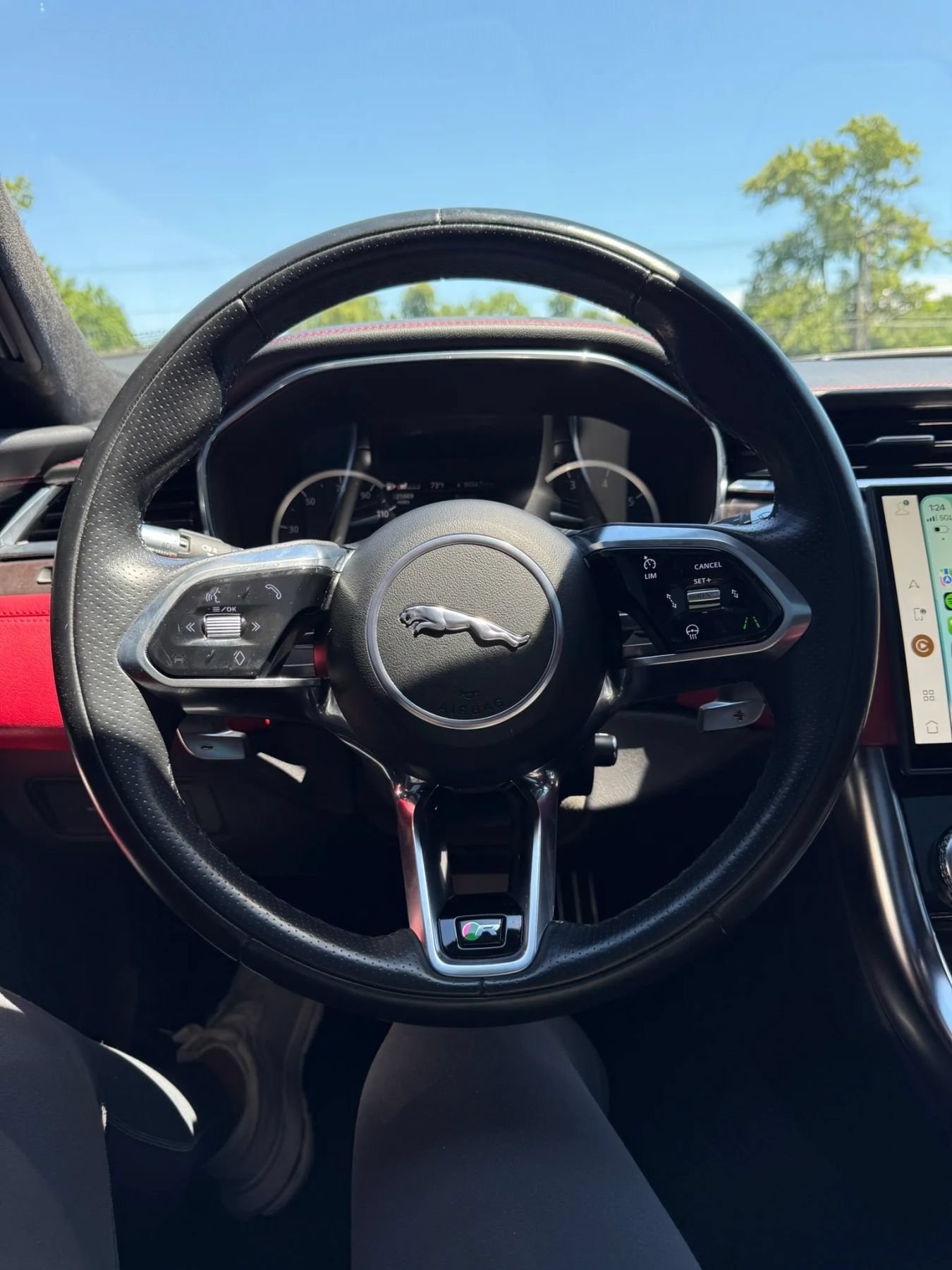 Used 2022 Jaguar XF R-Dynamic SE AWD/4WD image 27