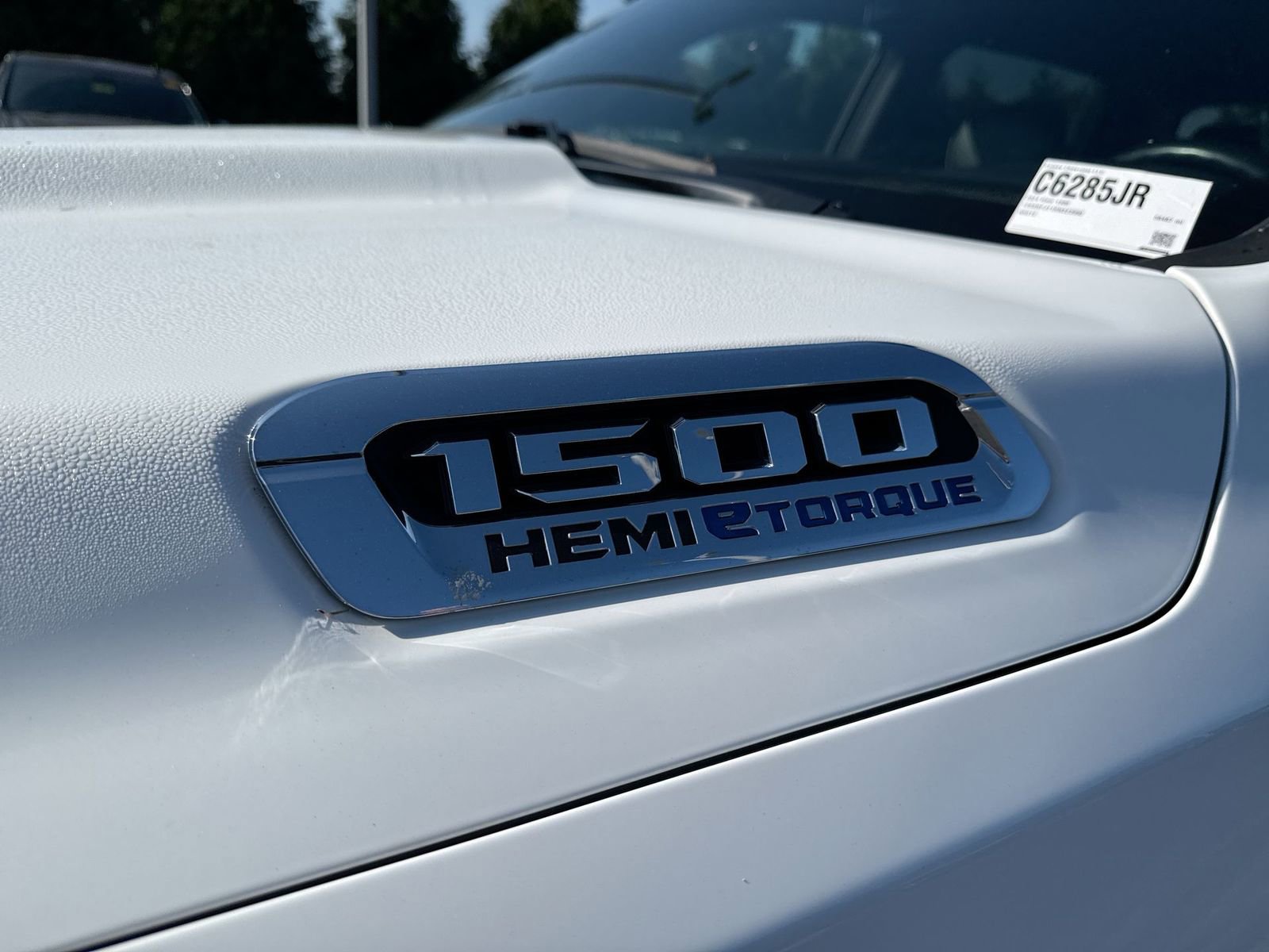 Used 2024 RAM 1500 Laramie image 24