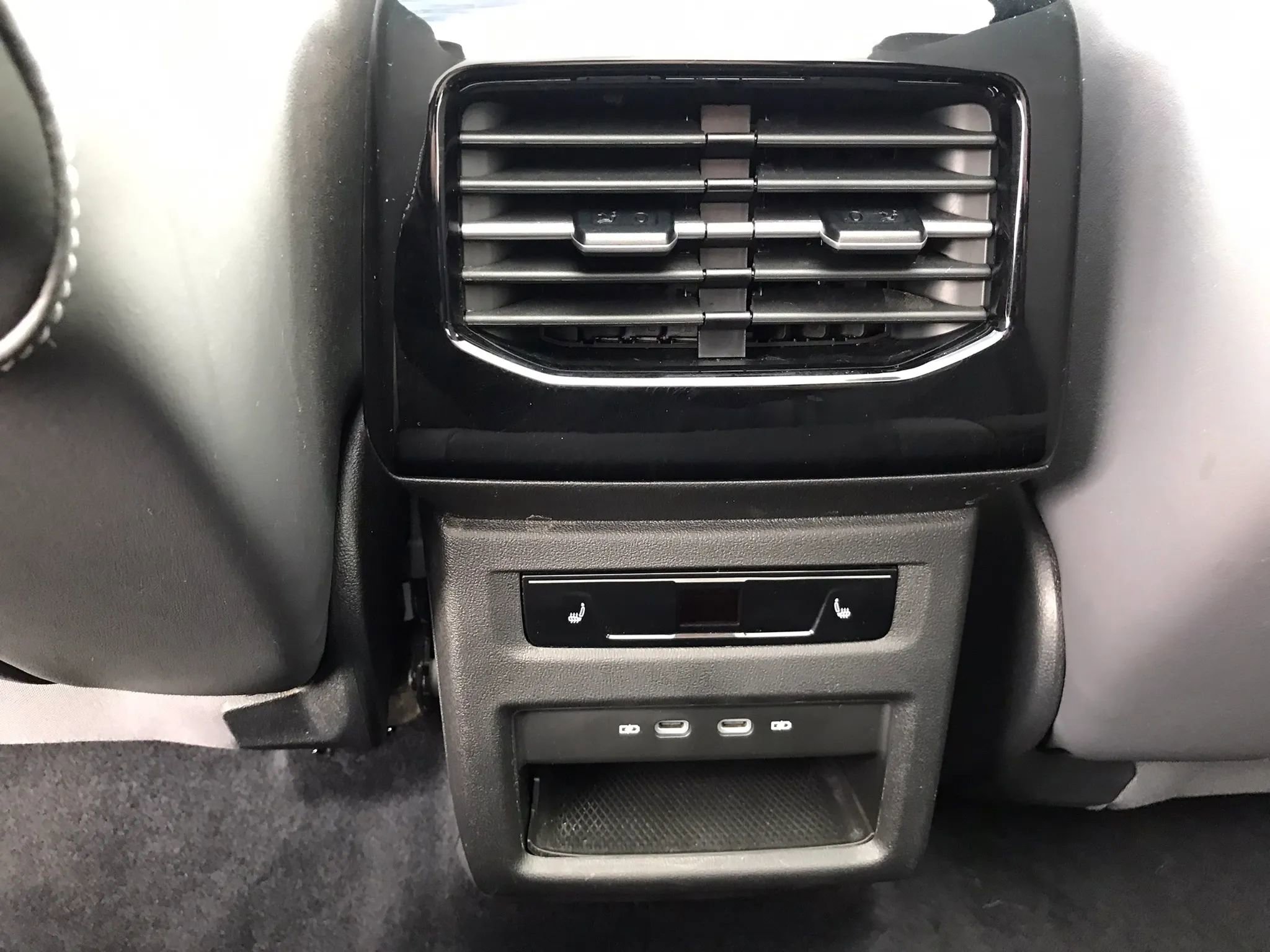 Used 2023 Volkswagen ID.4 Pro S Plus image 34